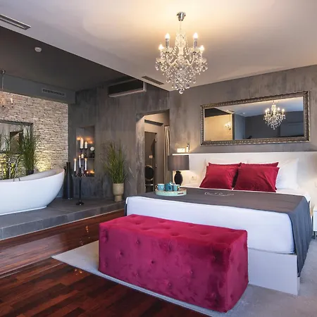 Boutique Chevalier By Bura - Adults Only Hotel 4*