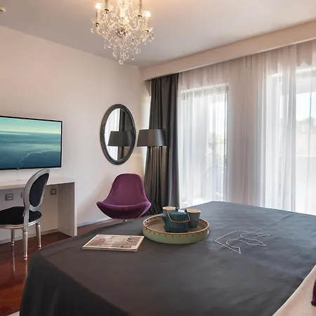 Boutique Chevalier By Bura - Adults Only Hotel