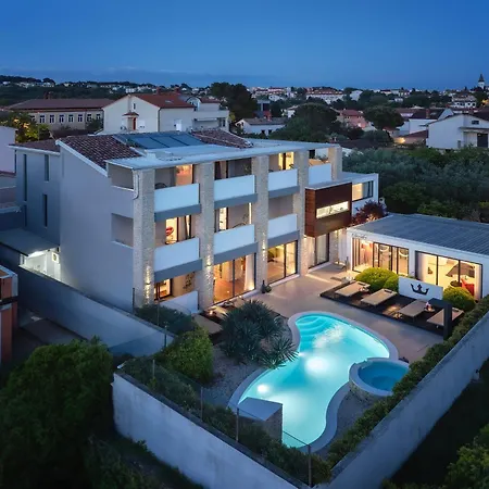 Chevalier Lifestyle Boutique Adults Only & Open-minded Couples Hotel