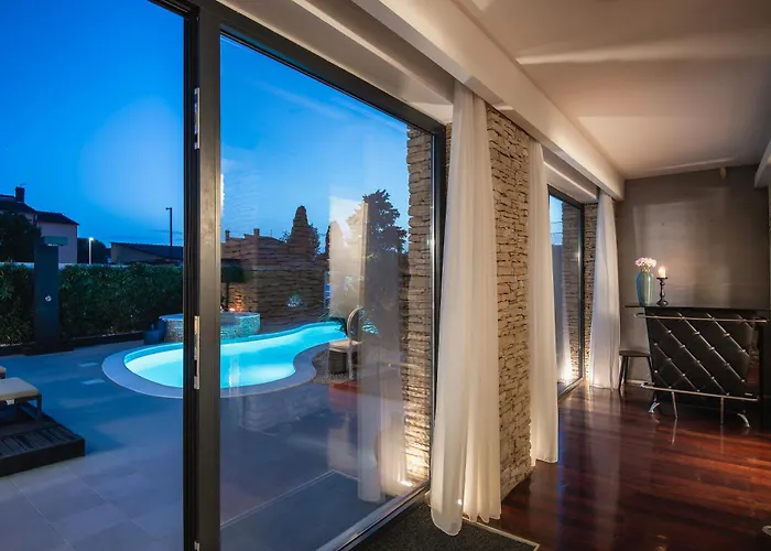 Hotel Boutique Chevalier By Bura - Adults Only 4*