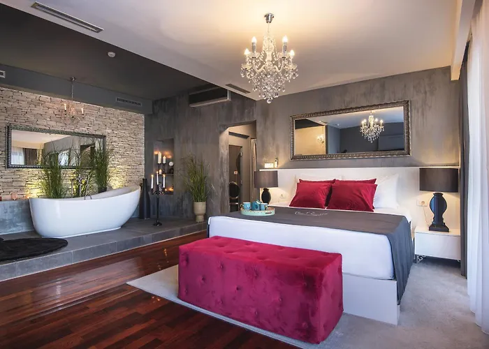 Boutique Chevalier By Bura - Adults Only Hotel 4*