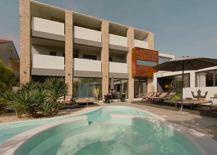 Boutique Chevalier By Bura - Adults Only Hotel 4*