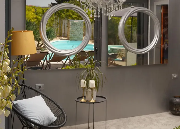 Boutique Chevalier By Bura - Adults Only Hotel