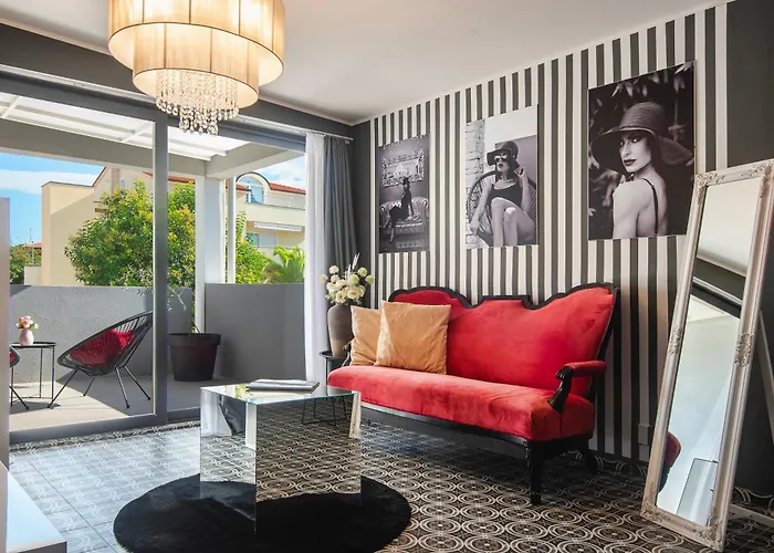 Boutique Chevalier By Bura - Adults Only Hotel